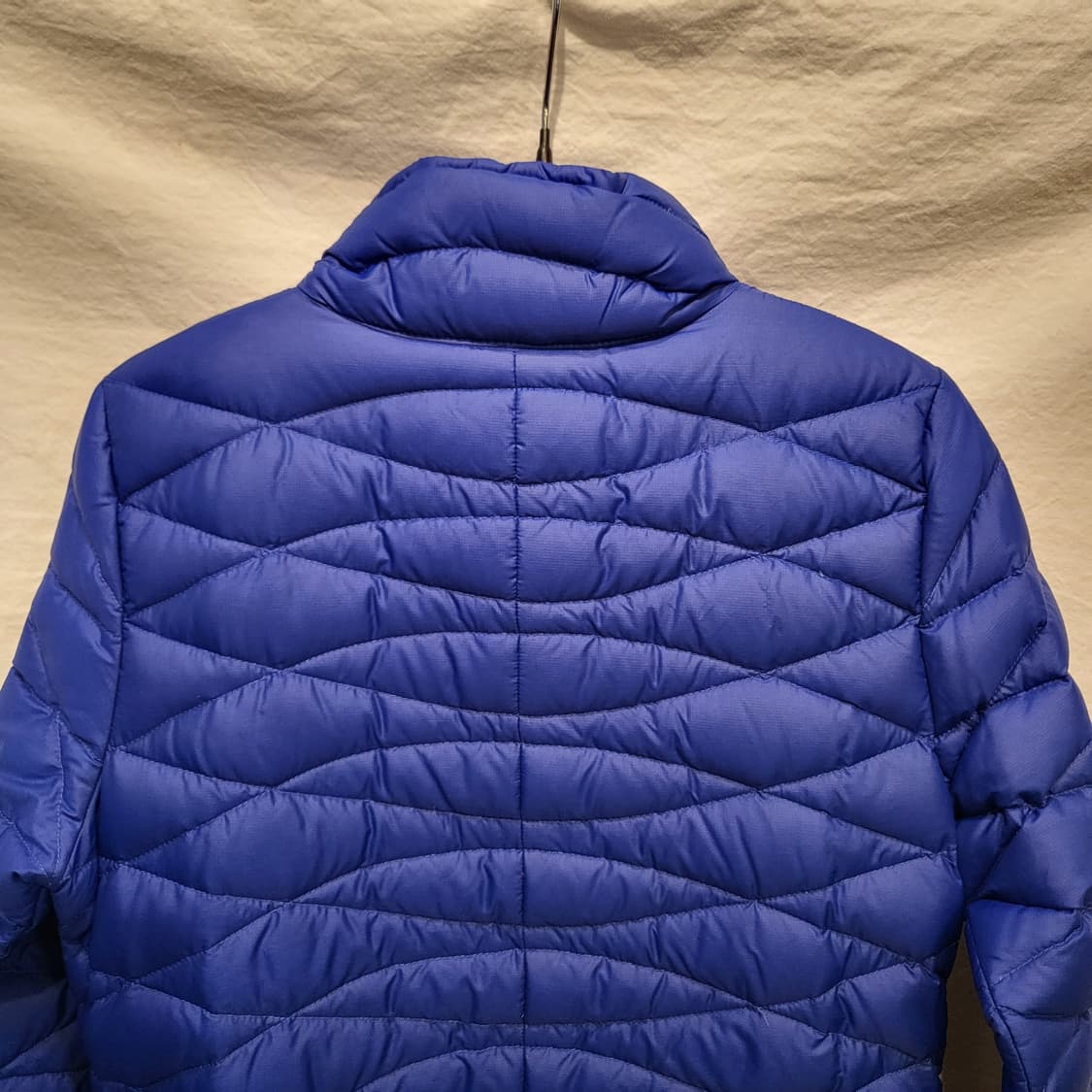 파타고니아 여성 경량 롱 패딩 코트 블루 상품이미지7