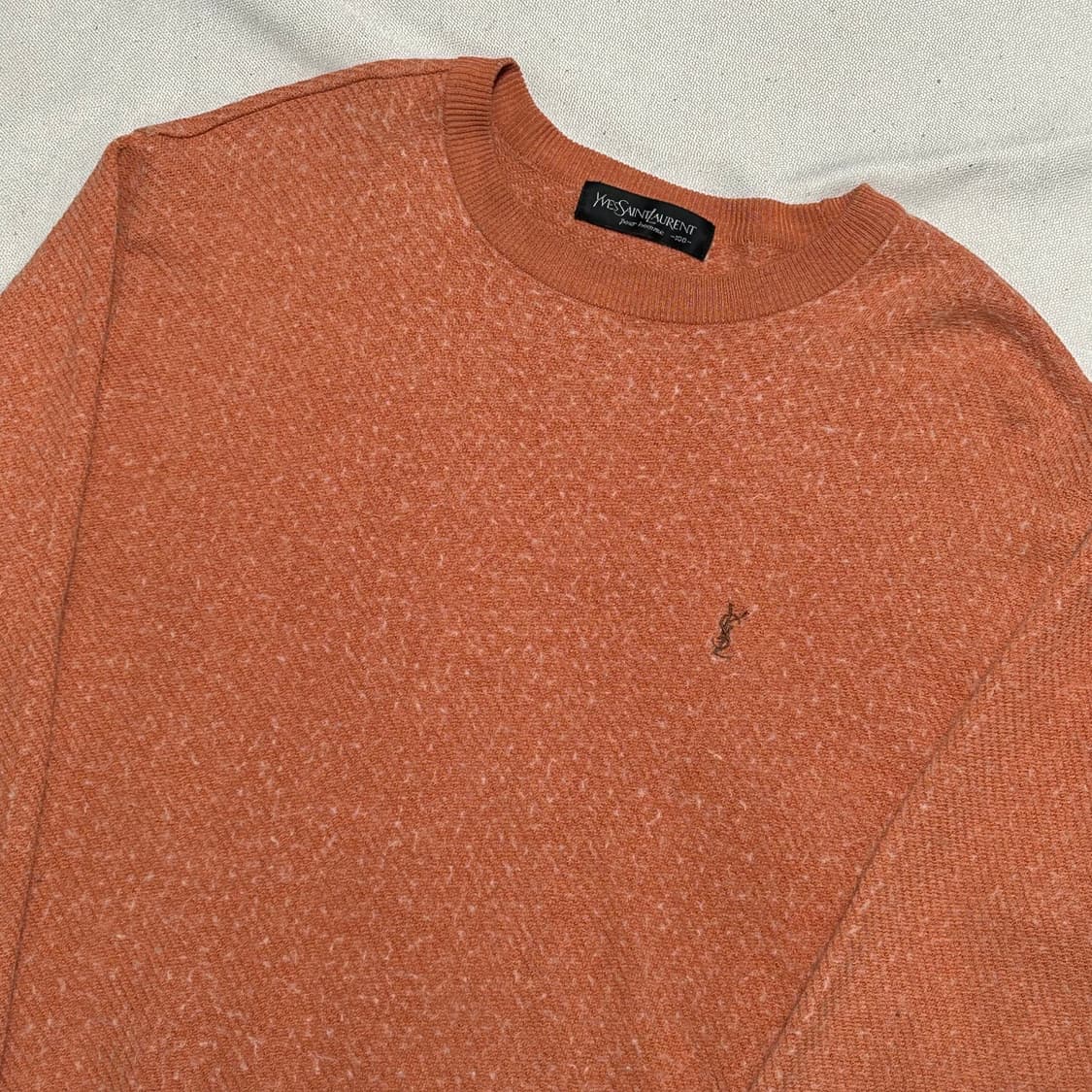 100 입생로랑 니트 상품이미지1