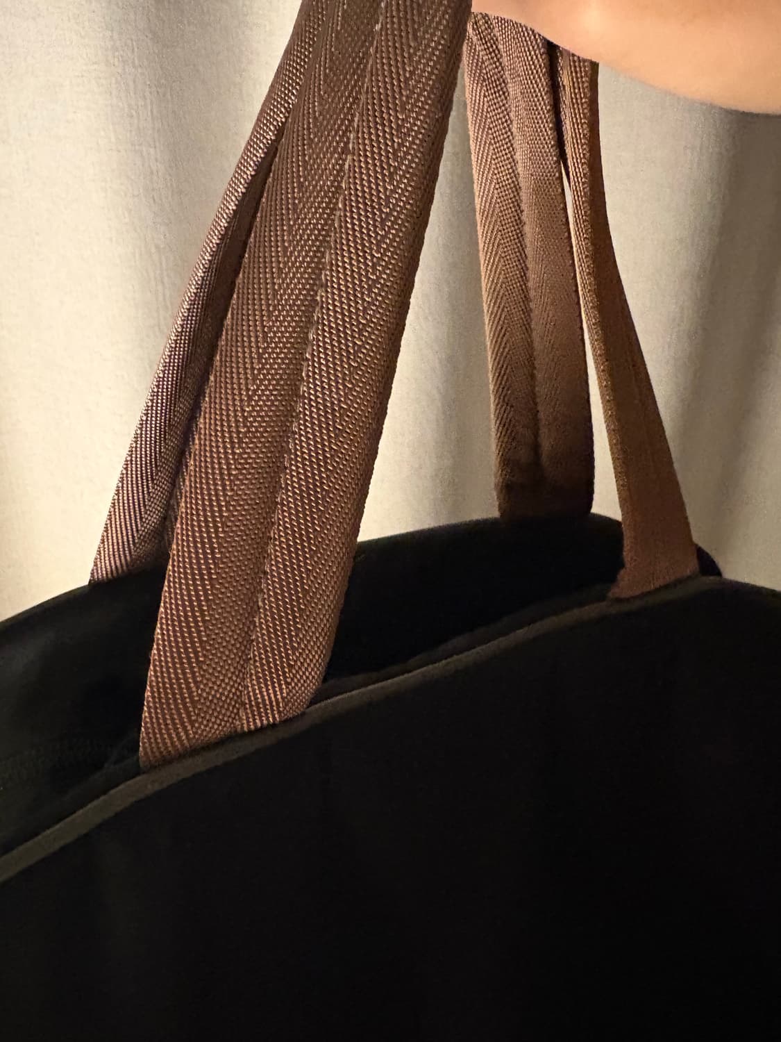 프라다 스포츠 라지 테크니컬 폴리백 토트백 상품이미지4