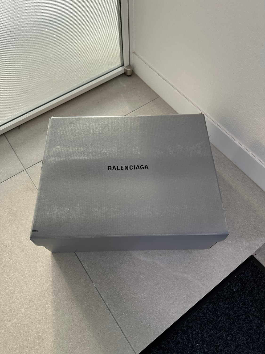 발렌시아가 디펜더 블랙 42사이즈 상품이미지9