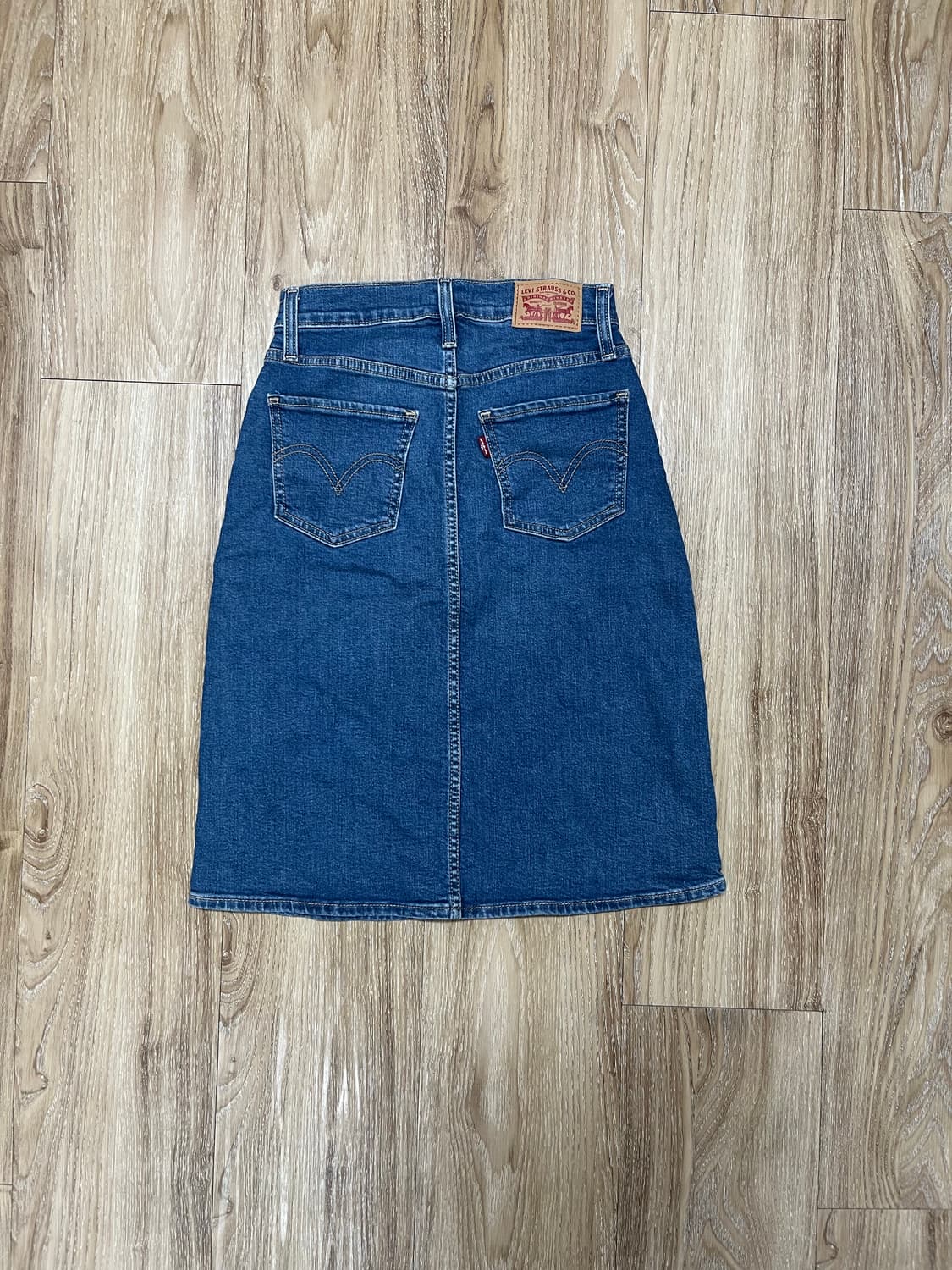 리바이스 클래식 데님 스커트 24 상품이미지1