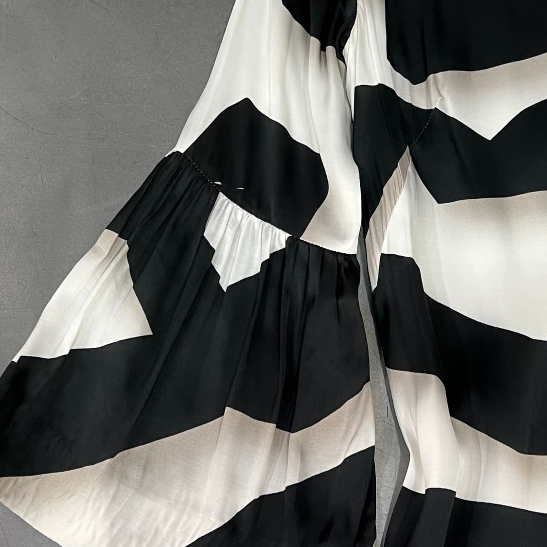  드리스반노튼 스트라이프 롱 원피스 y16230 상품이미지4