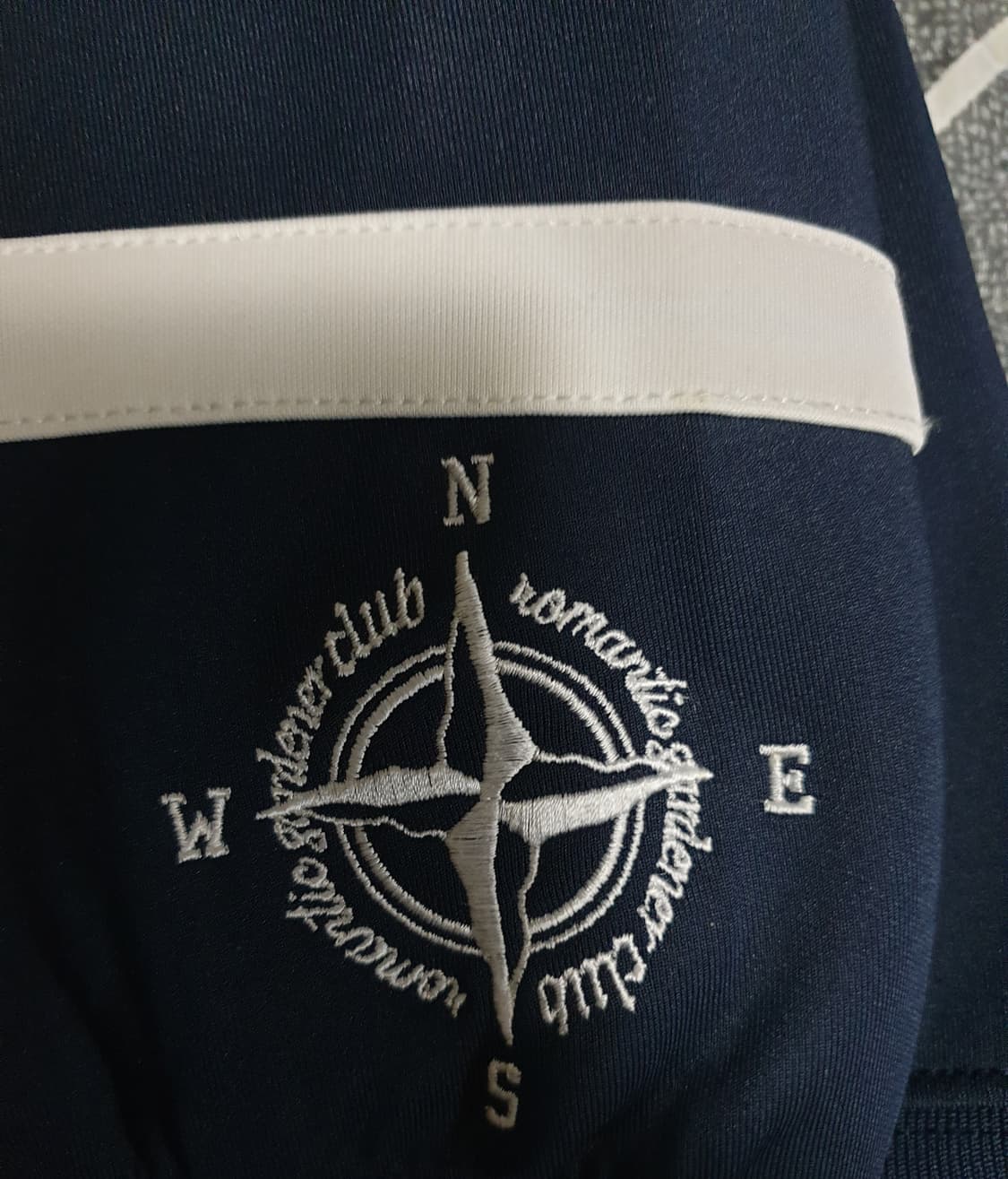 로맨틱크라운 오버핏 트레이닝 져지 짚업자켓 (S) 상품이미지3