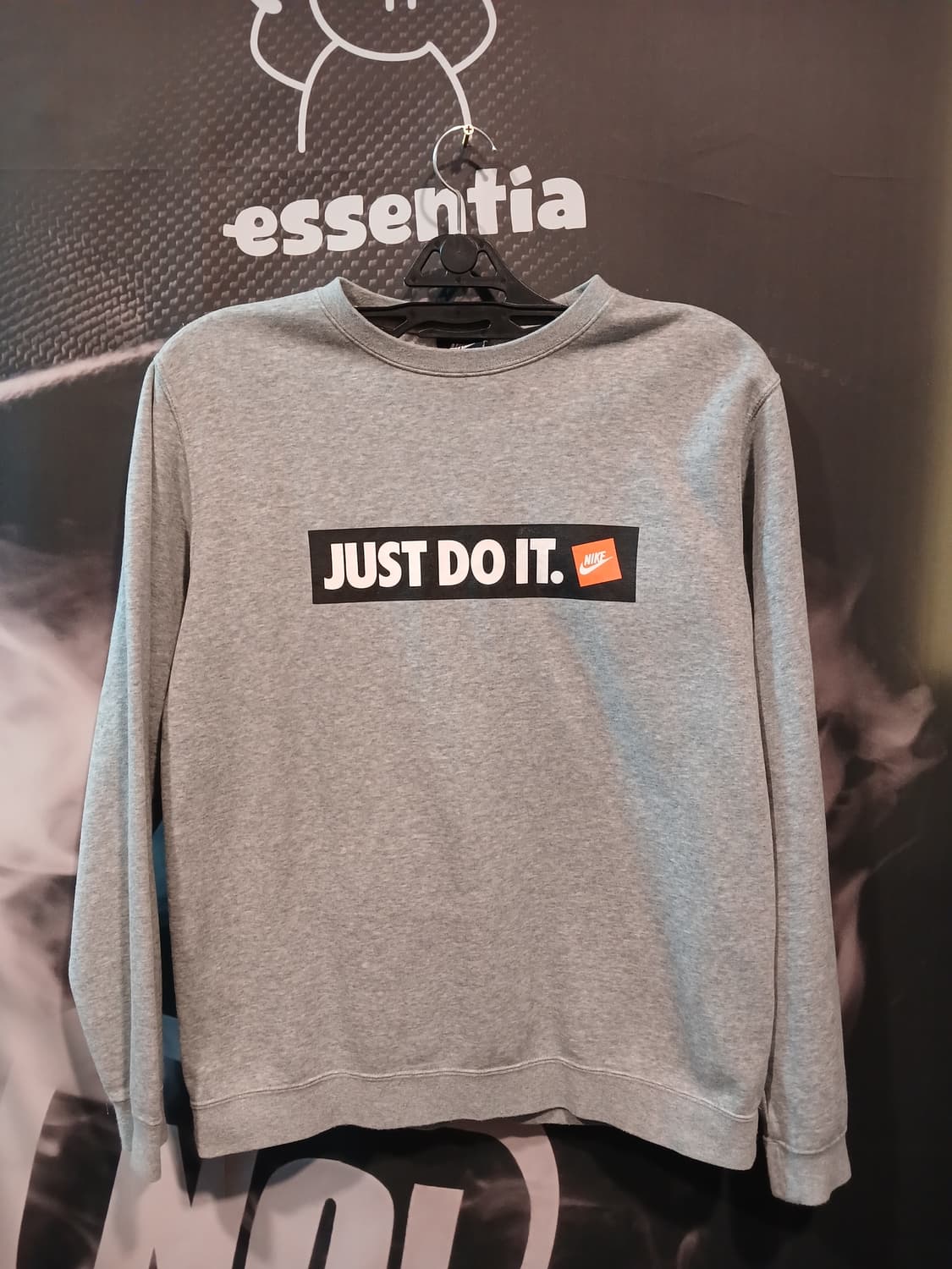 나이키 시그니처 박스로고 맨투맨 그레이 상품이미지1