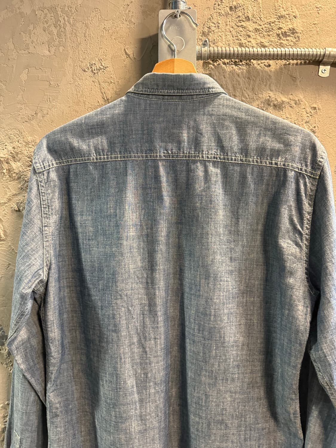 M 스톤아일랜드 STONE ISLAND 샴브레이 투포켓 셔츠 블루 상품이미지8