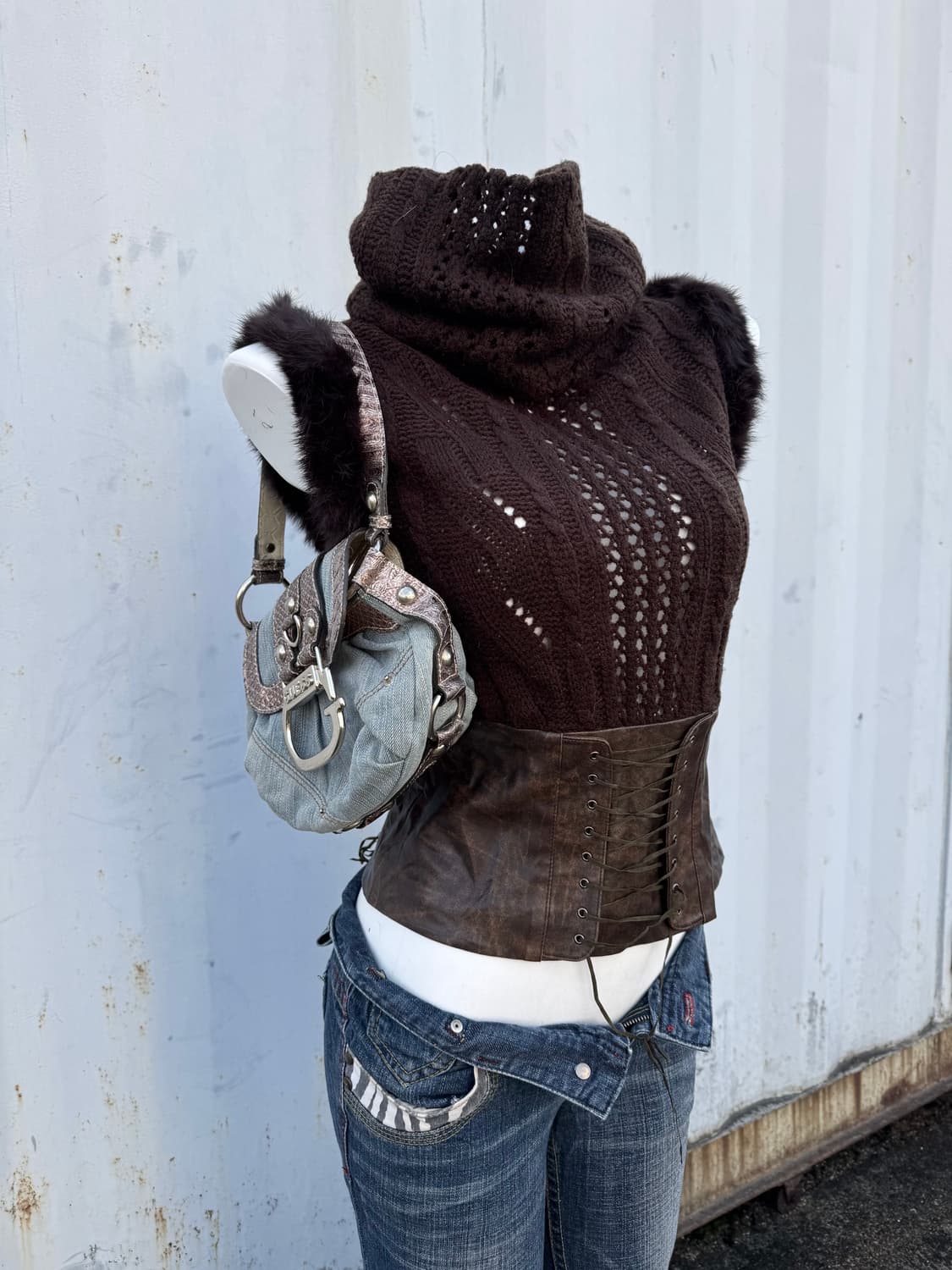 Brown knit sleeveless top 상품이미지1