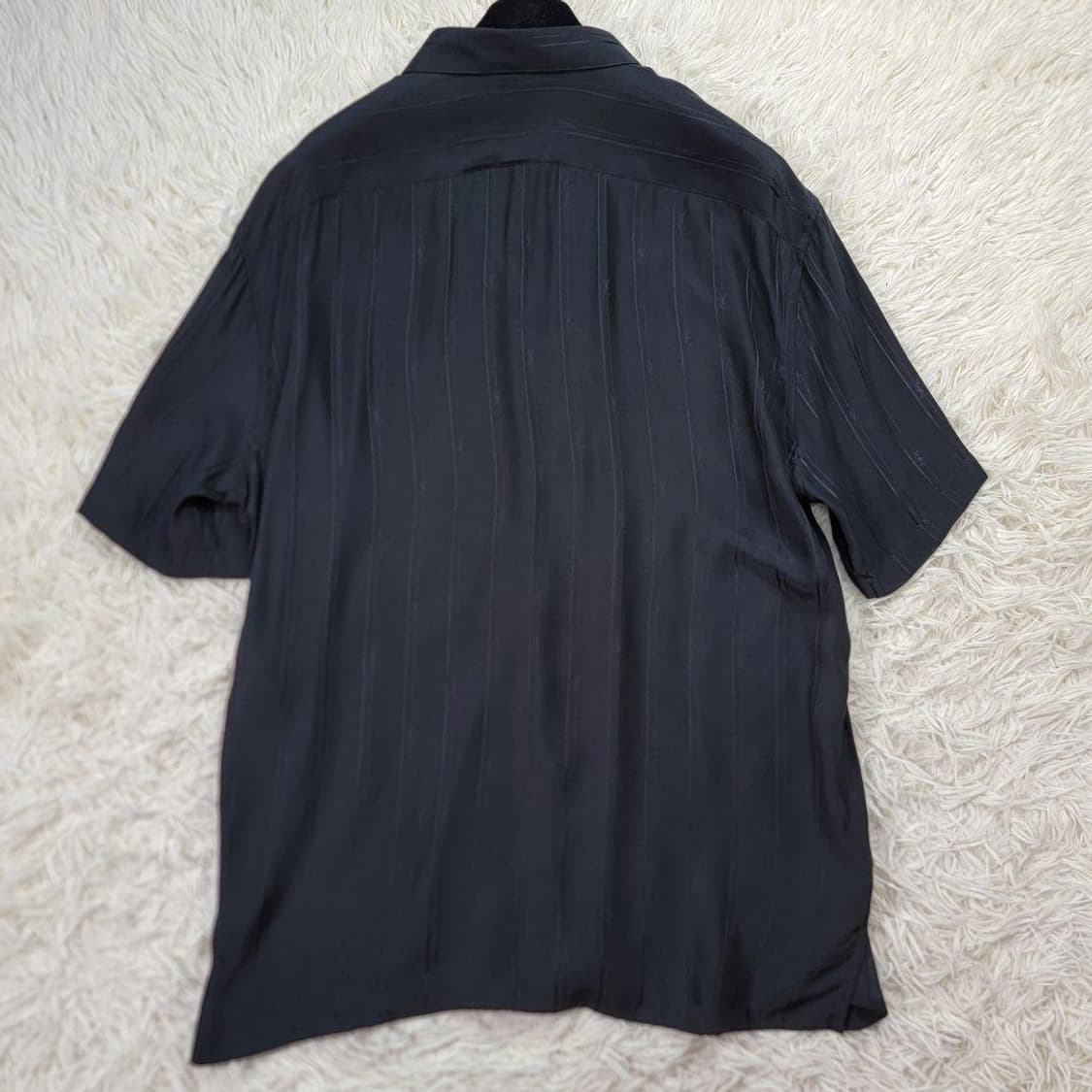 [차은우님 착용] 생로랑 24ss 카산드라 로고 실크 셔츠 상품이미지6