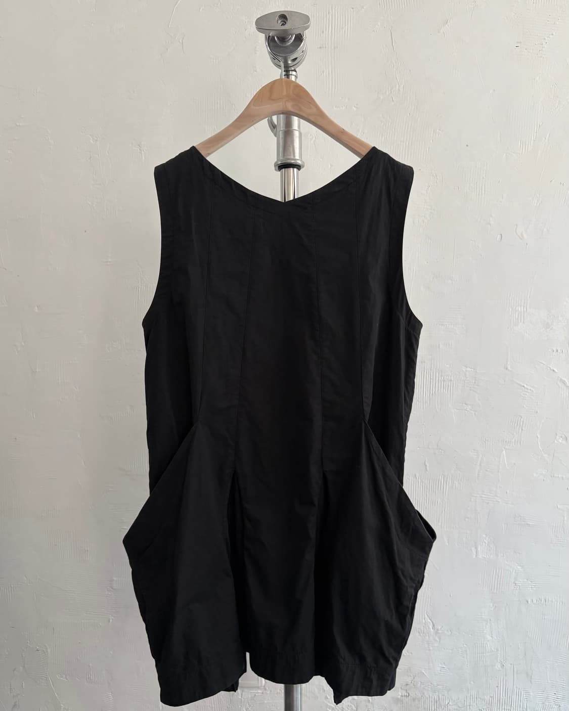 ISSEY MIYAKE 이세이미야케 블랙 슬리브리스 집업 원피스 상품이미지10