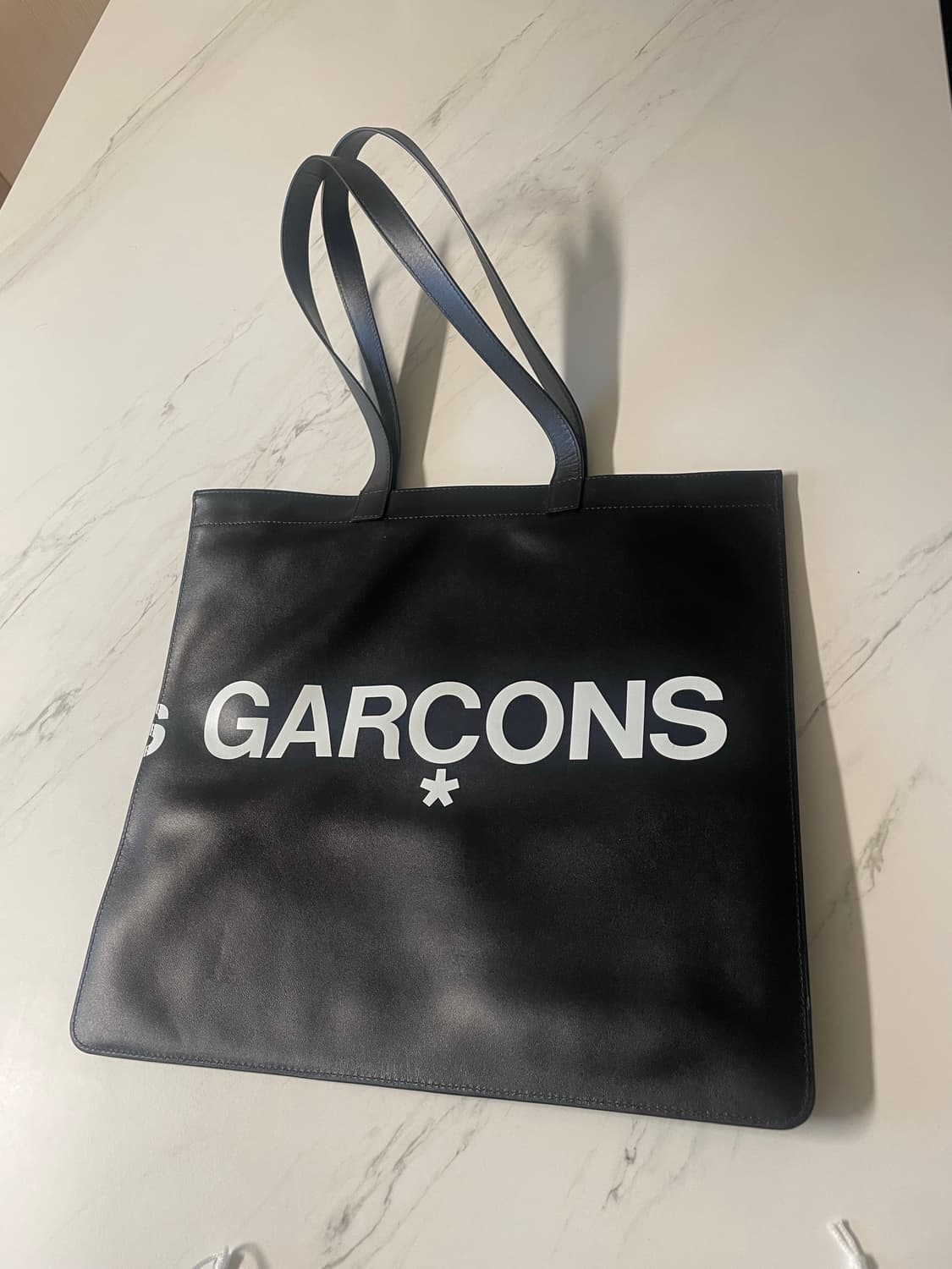 꼼데가르송 블랙 레더 쇼퍼백 상품이미지1