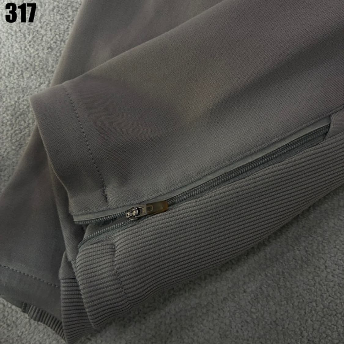 나이키 베이지색 바지 상품이미지2