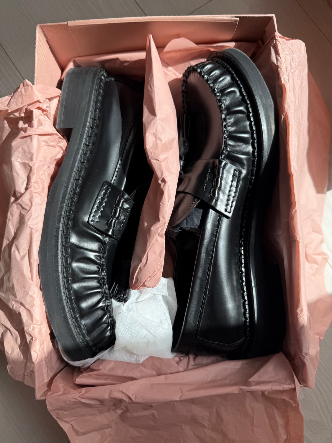 미우미우 폴리시드 태슬로퍼 245 상품이미지5