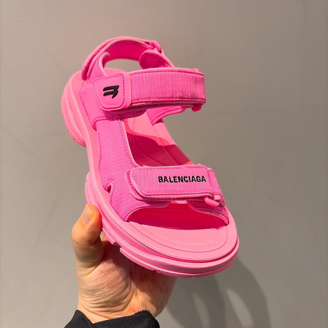 (정품/새상품) BALENCIAGA 발렌시아가 여성 핑크 투어리스트 샌들 상품이미지1