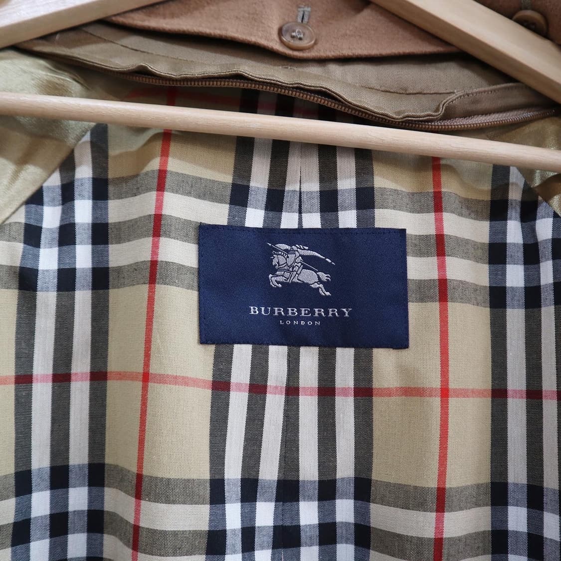 버버리런던 더블 브레스티드 트렌치코트 상품이미지8