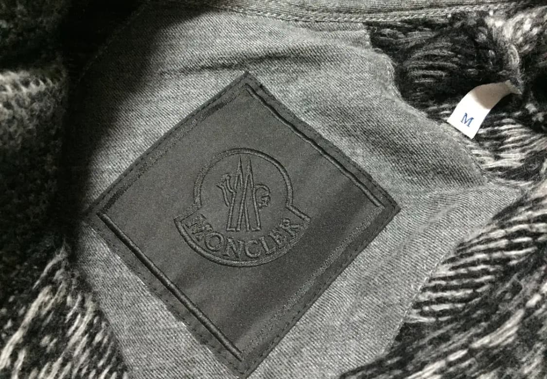 몽클레르 X 화이트 마운티니어링 풀-버튼 후디 니트웨어(M 사이즈) 상품이미지6