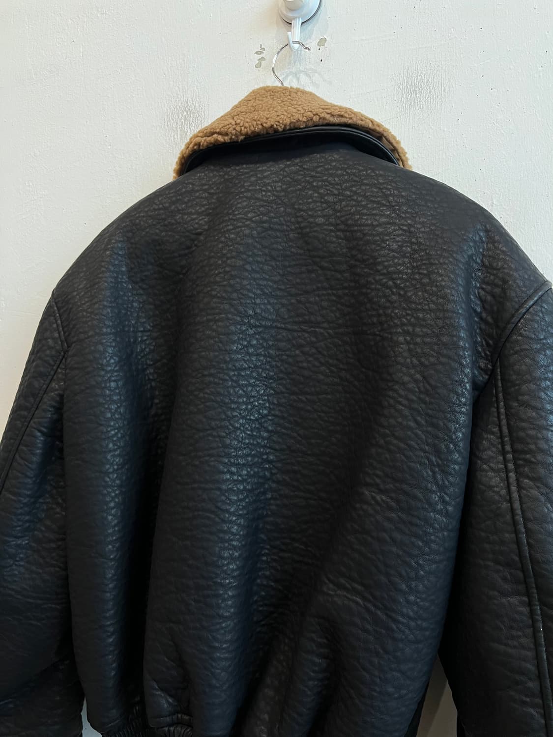 Veil 레더 봄버자켓 상품이미지5