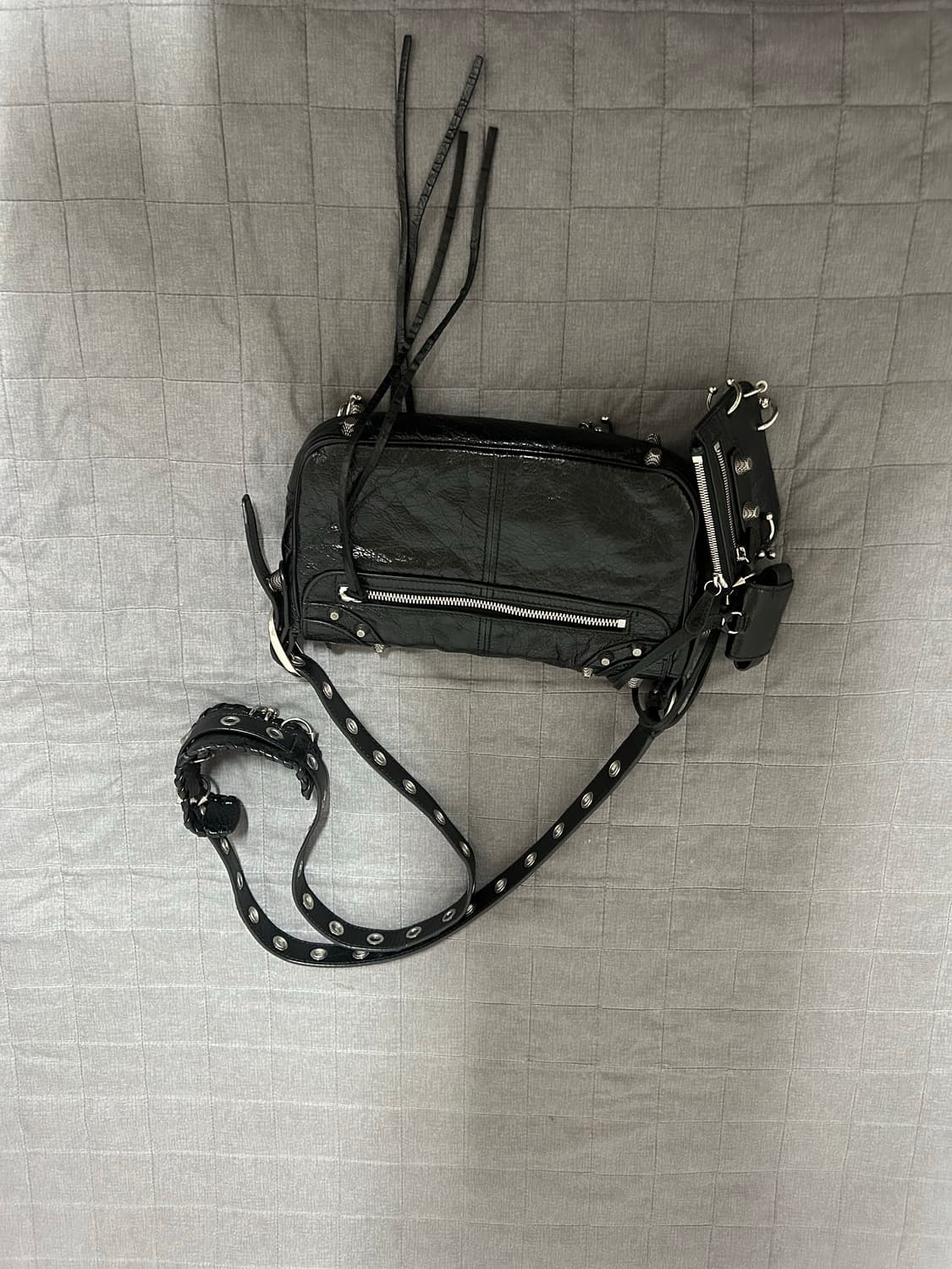 [XS] 발렌시아가 르카골 피어싱 플랩백 상품이미지6