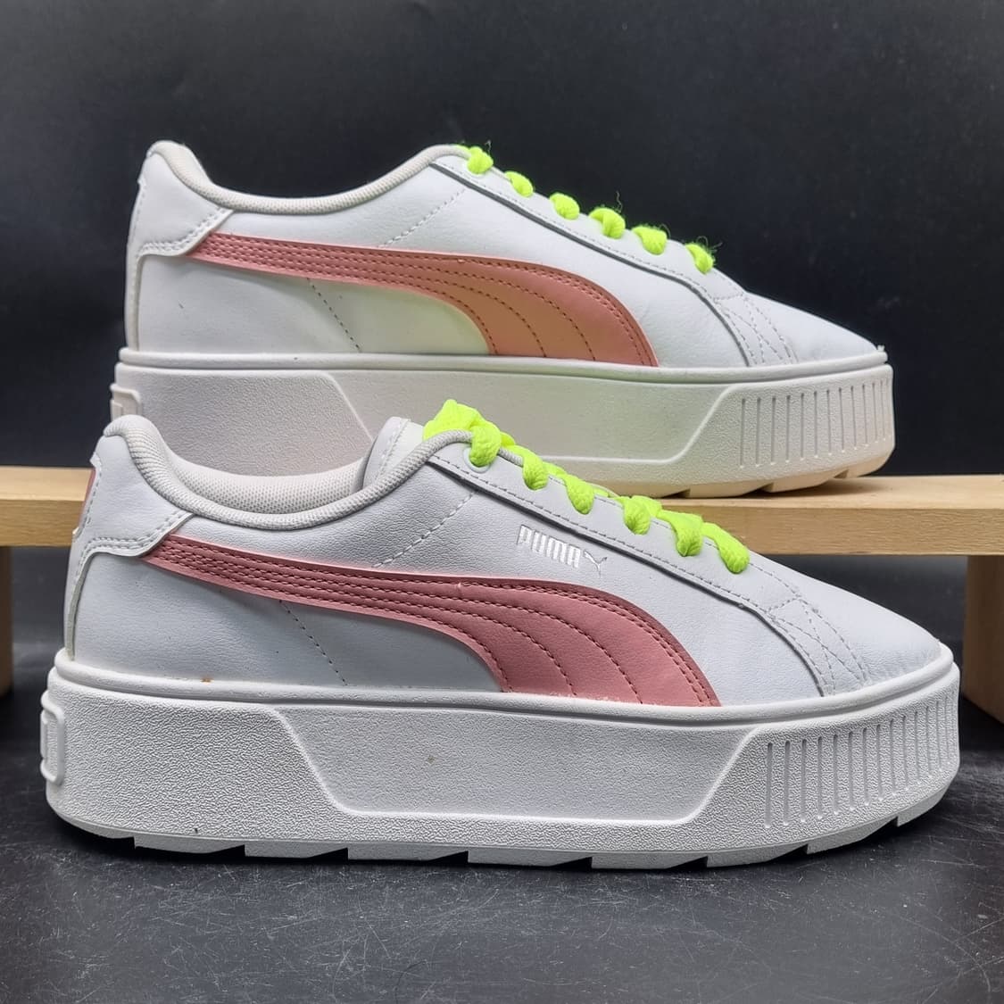 푸마 카리나 스티릿 여성스니커즈240 상품이미지1