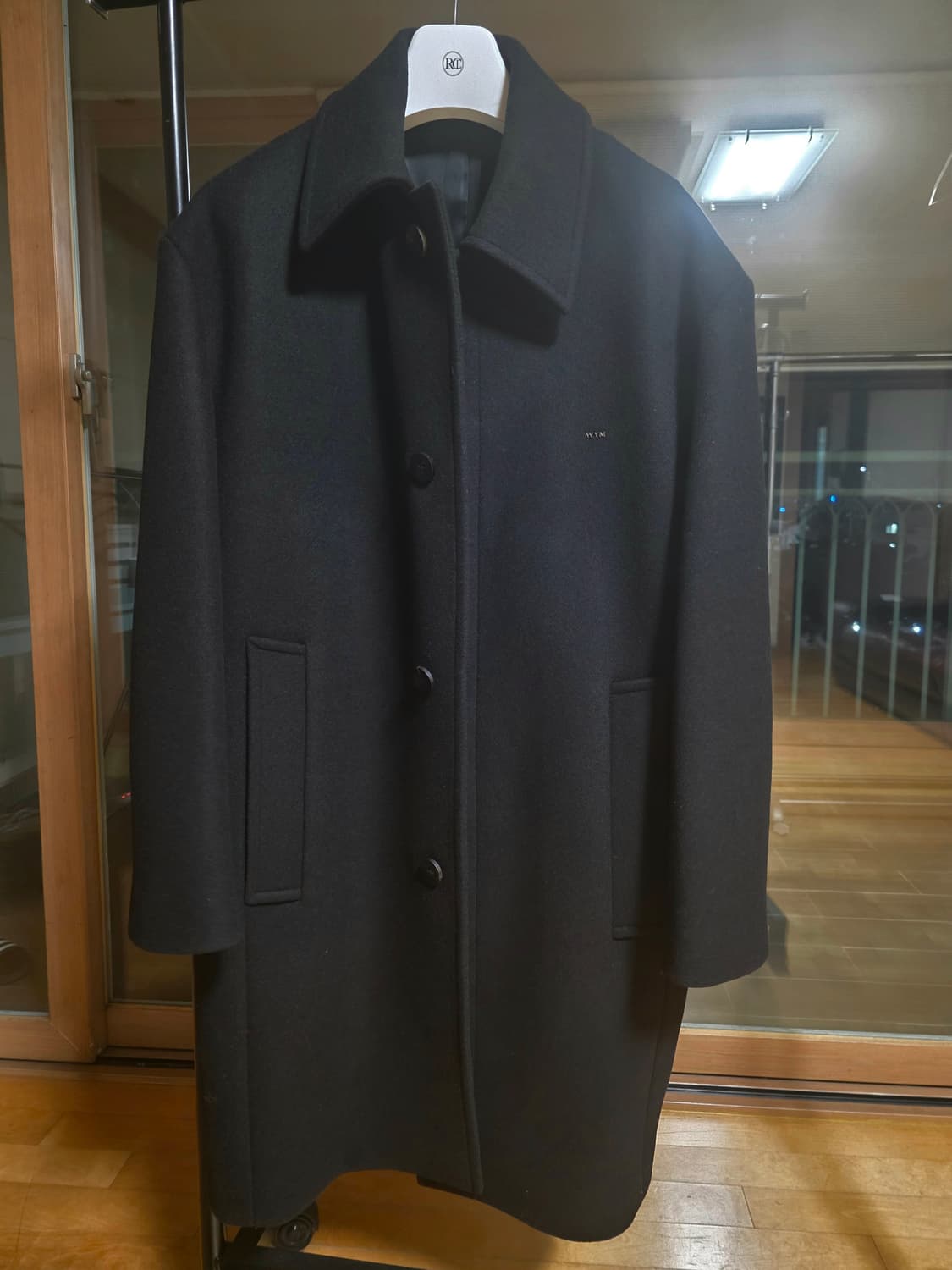 [실착 0회] 우영미 24FW 블랙 발마칸 코트 48사이즈 상품이미지2