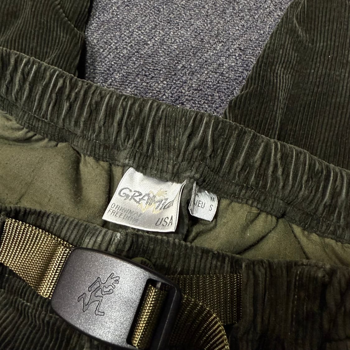 그라미치 루즈테이퍼드 코듀로이 팬츠 상품이미지8