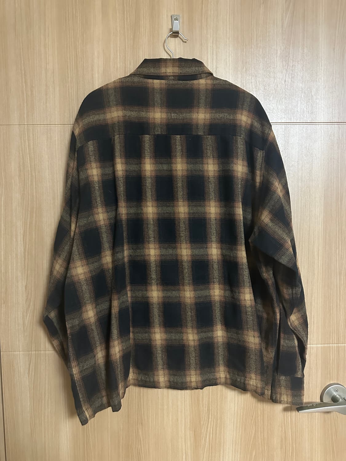 [L] 블랙아웃 피코 셔츠 상품이미지2