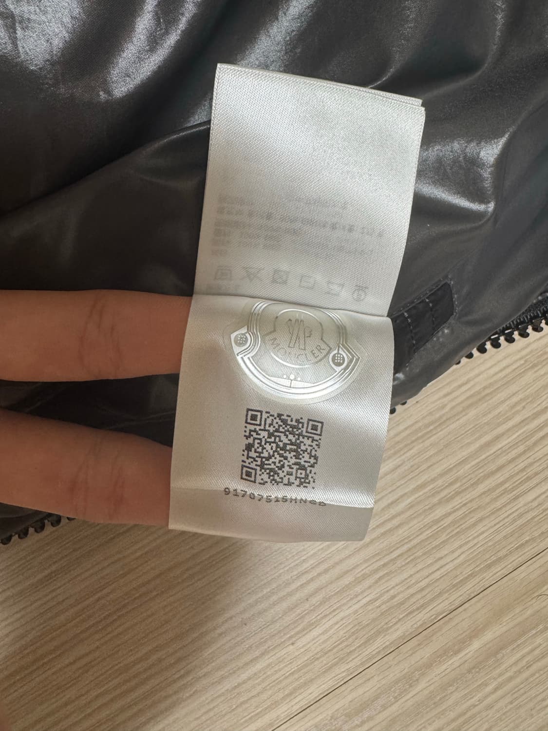 몽클레어 마야 패딩 3사이즈 (정품) 상품이미지4