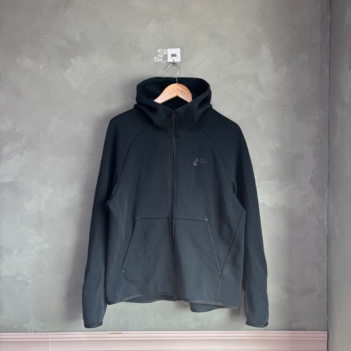 나이키 테크팩 후드집업 블랙 상품이미지1