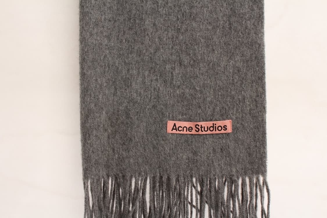 아크네스튜디오 머플러 상품이미지3