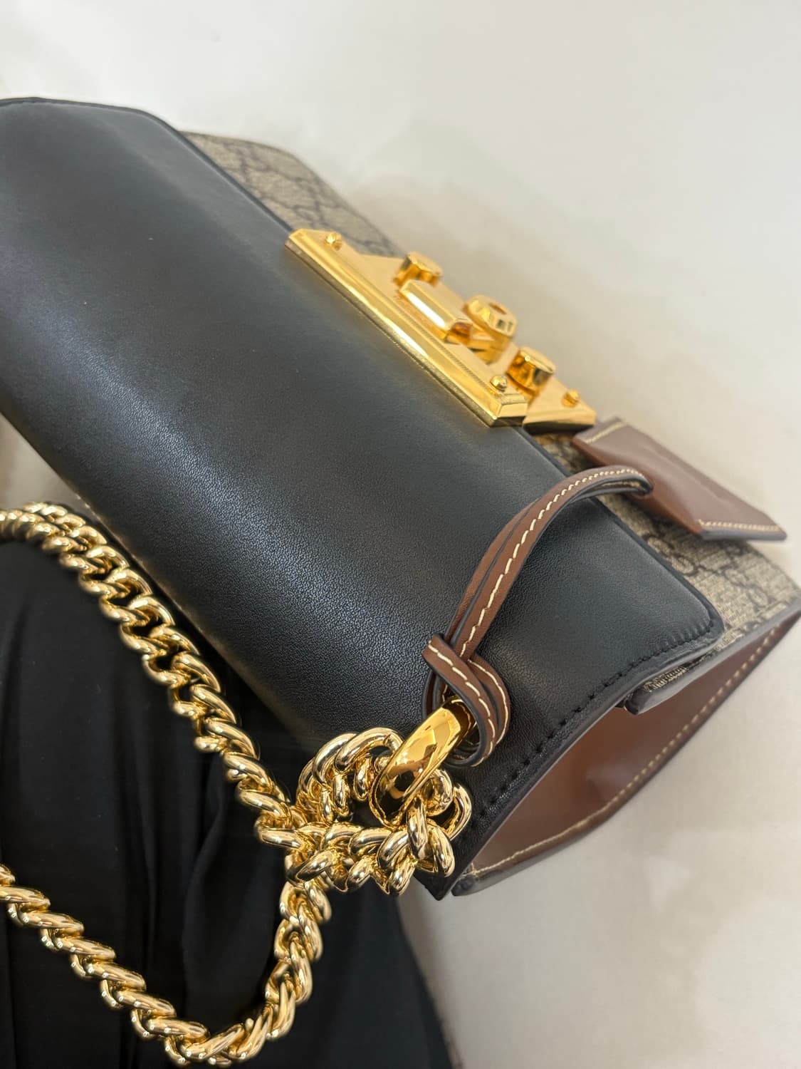 구찌 패들락 상품이미지7