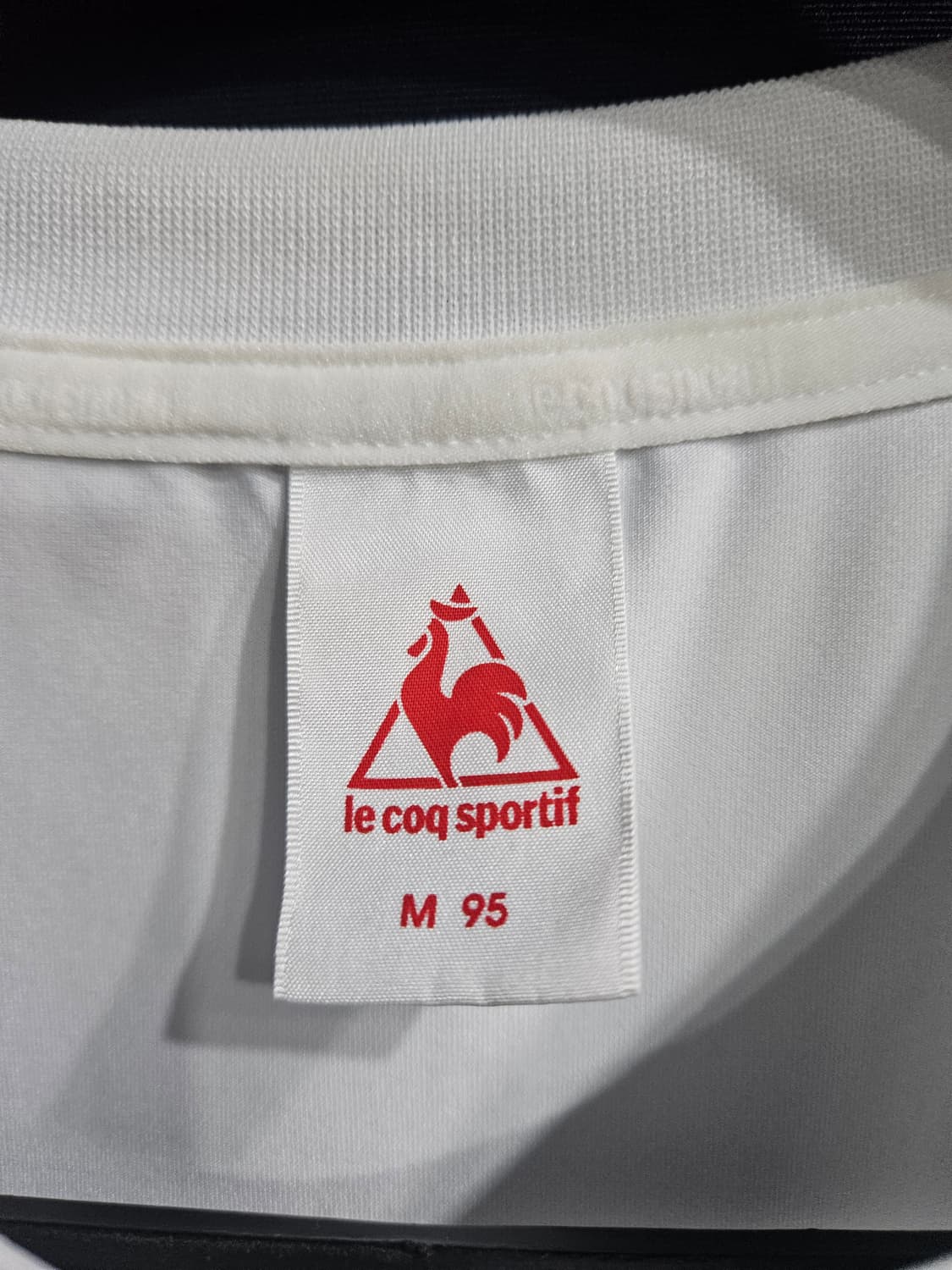 르꼬끄 프린팅 화이트 남성 슬림핏 95 냉감 반팔티  상품이미지3
