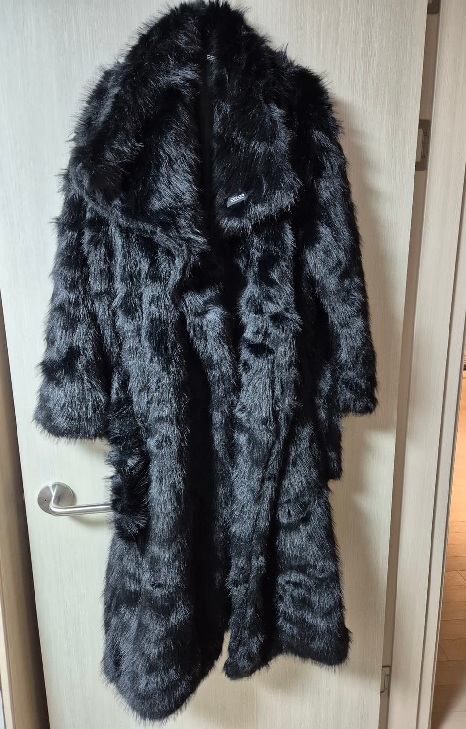 (새제품) 오도어 퍼자켓 에코퍼 롱코트 블랙 상품이미지4