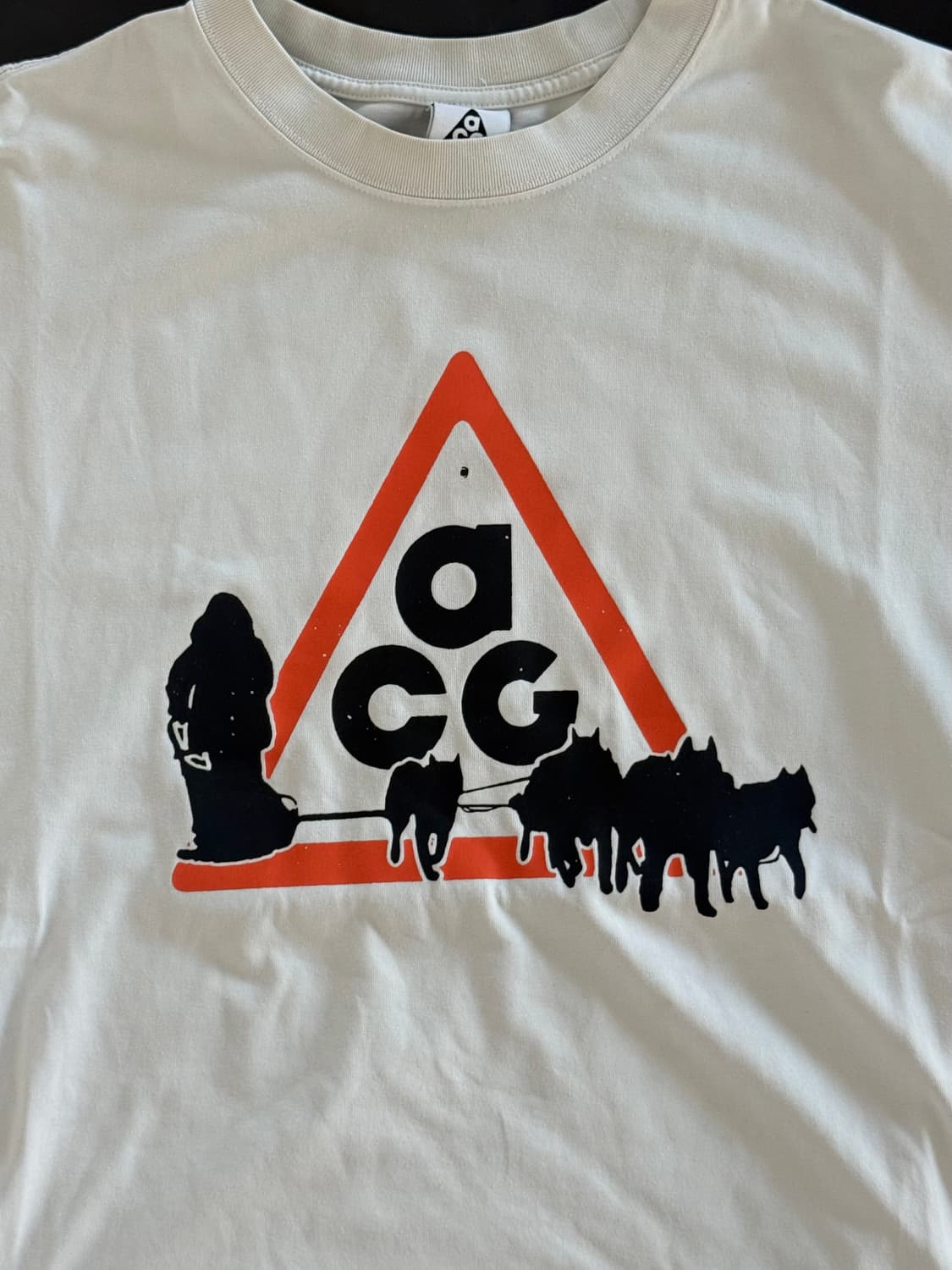 나이키 ACG 드라이핏 그래픽 반팔 티셔츠 L 화이트 상품이미지4
