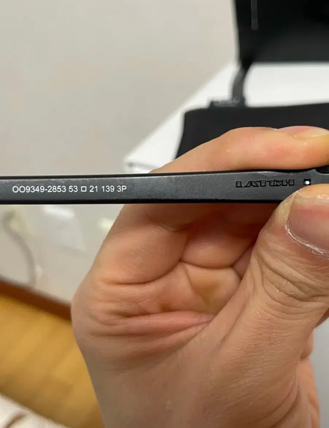 오클리 LATCH 블랙 편광선글라스 상품이미지5