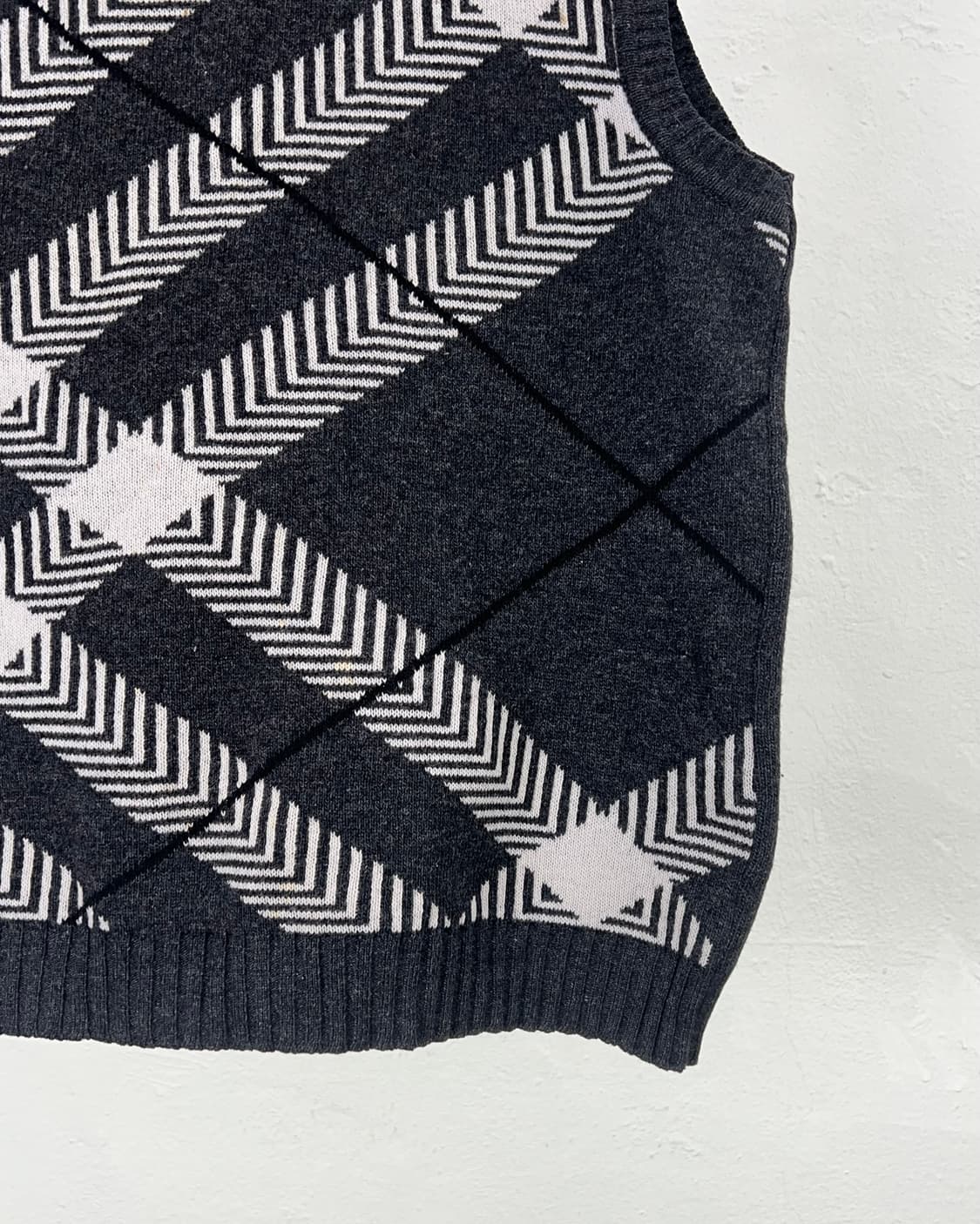 버버리 차콜 아가일 멀티 체크 울 니트 베스트 상품이미지5