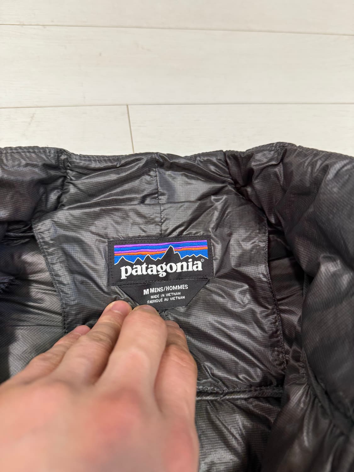파타고니아 마이크로 퍼프 M 사이즈 그레이색상   상태 최상중에 최상 오 상품이미지4