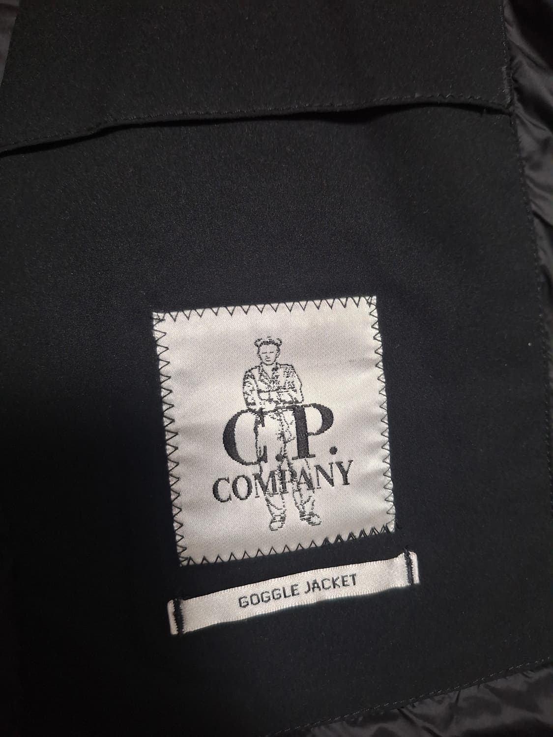 cp컴퍼니 프로텍 고글 풀집업 자켓 상품이미지5
