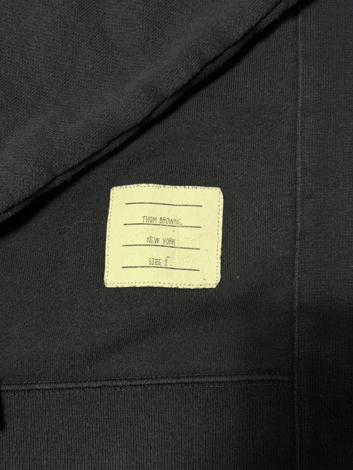 톰브라운 사선완장 맨투맨 네이비 {size 2} 상품이미지5