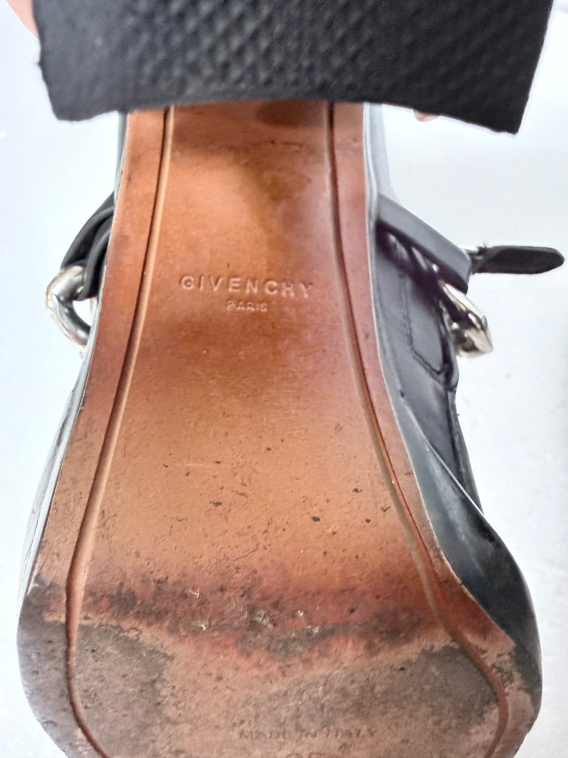 GIVENCHY 지방시 체인 디테일 앵클 부츠 235 상품이미지8