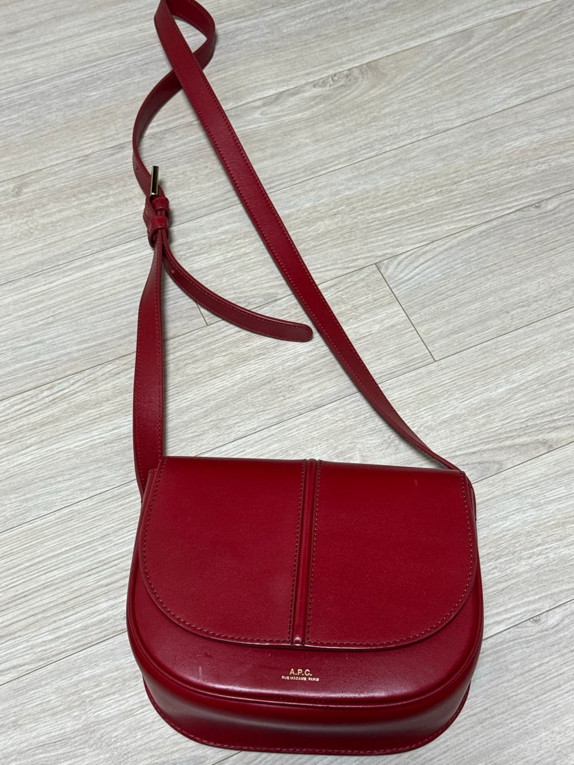 아페쎄 베티백 레드 상품이미지1