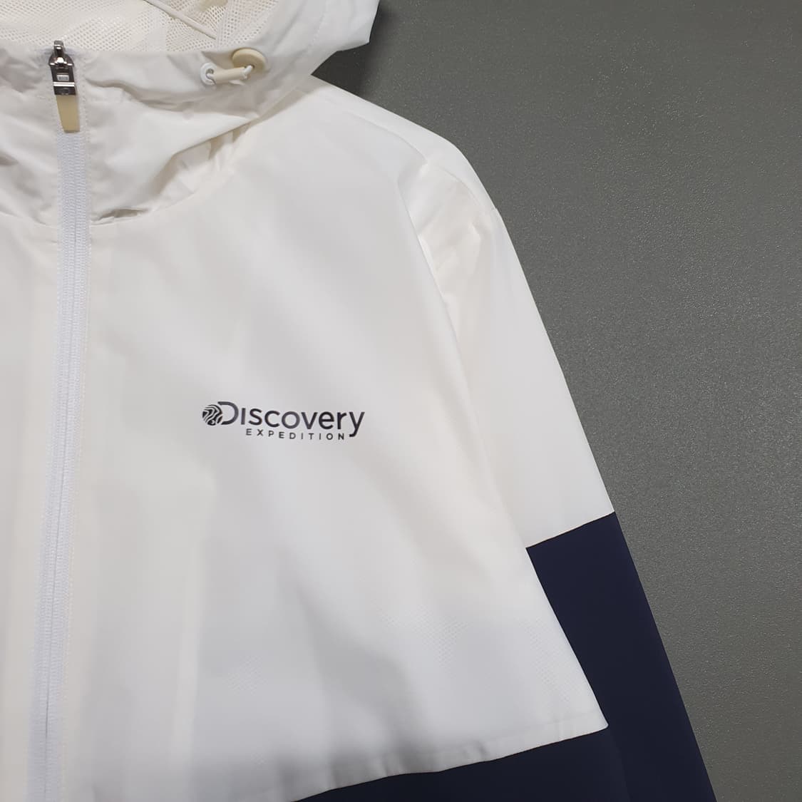 95) 디스커버리 신형 21FW 경량 윈드레이저 바람막이 자켓 네이비 상품이미지4