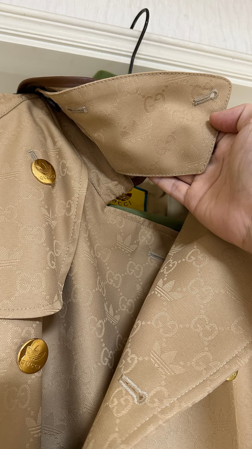 구찌 x 아디다스 트렌치코트 50사이즈(105~) 샤이니 키 착용 제품 상품이미지4