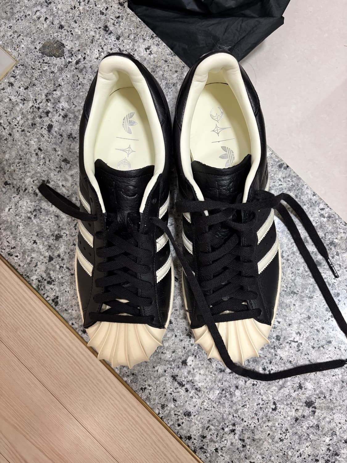 아디다스 떠그클럽 슈퍼스타 280 상품이미지2