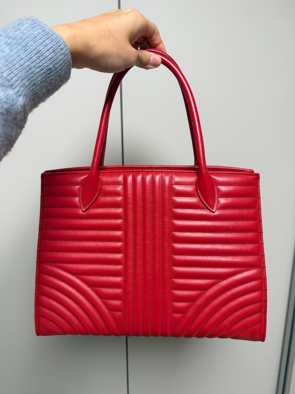 [정품]프라다 레드 퀄팅 토트백 상품이미지2