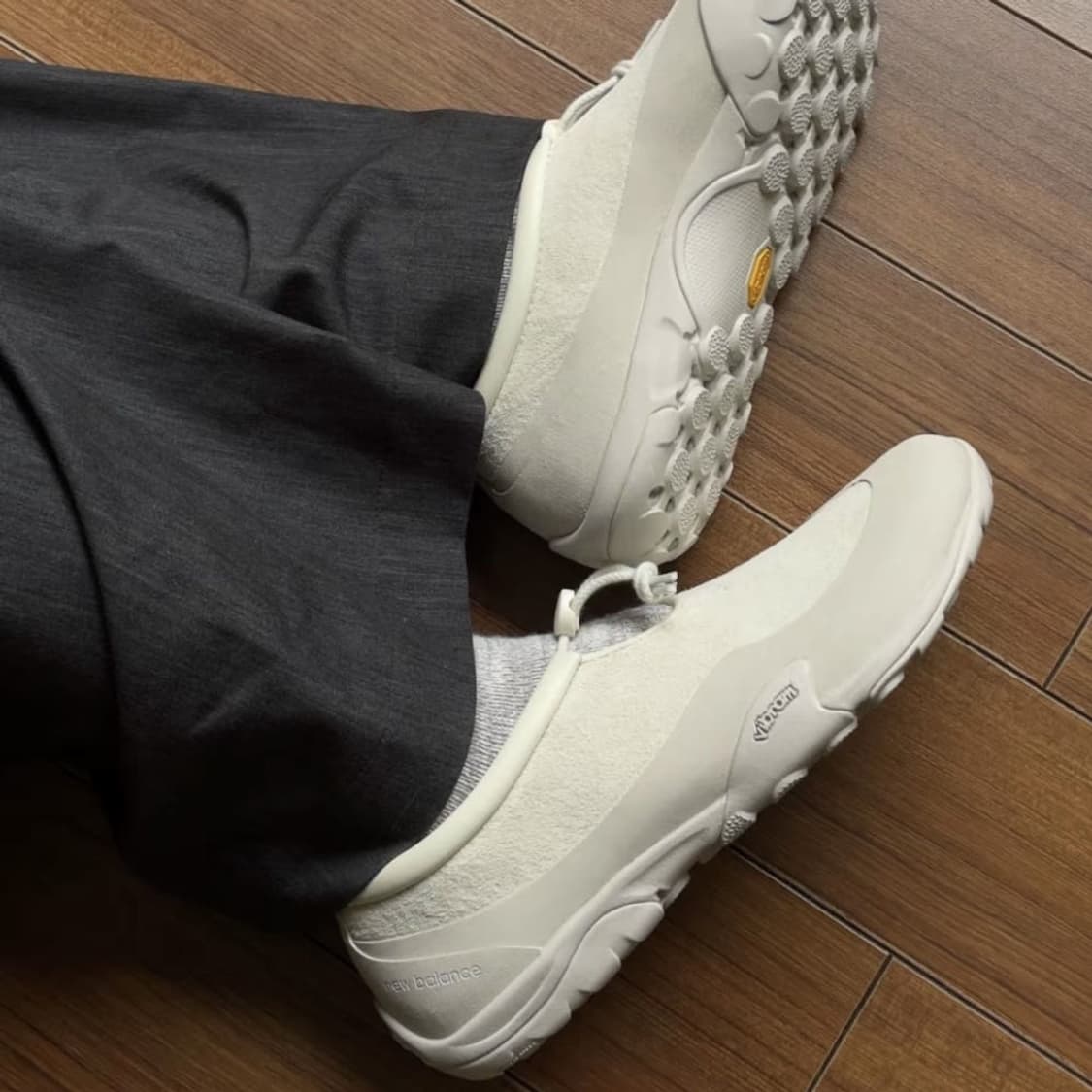 [8.5, 265] 뉴발 x 도쿄디자인 상품이미지1