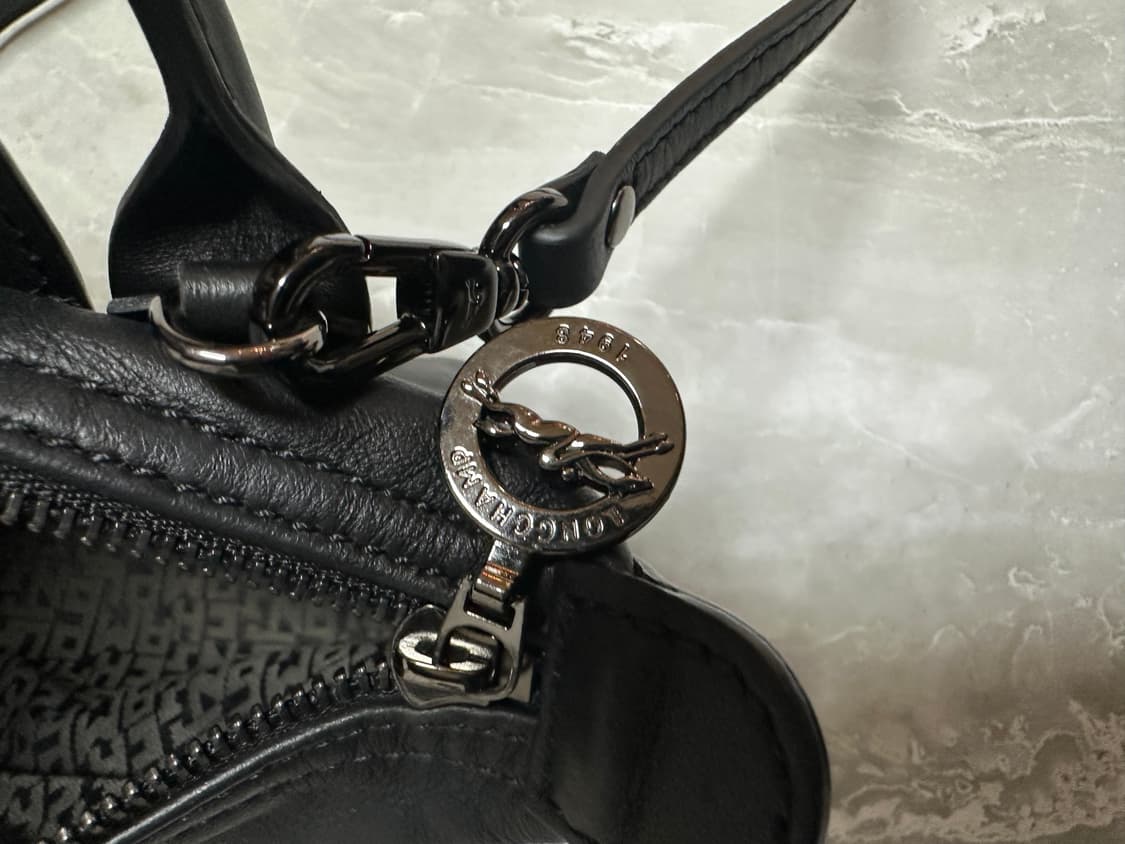 LONGCHAMP 롱샴 르 플리아쥬 미니 XS 블랙 레더 가죽 가방 상품이미지9