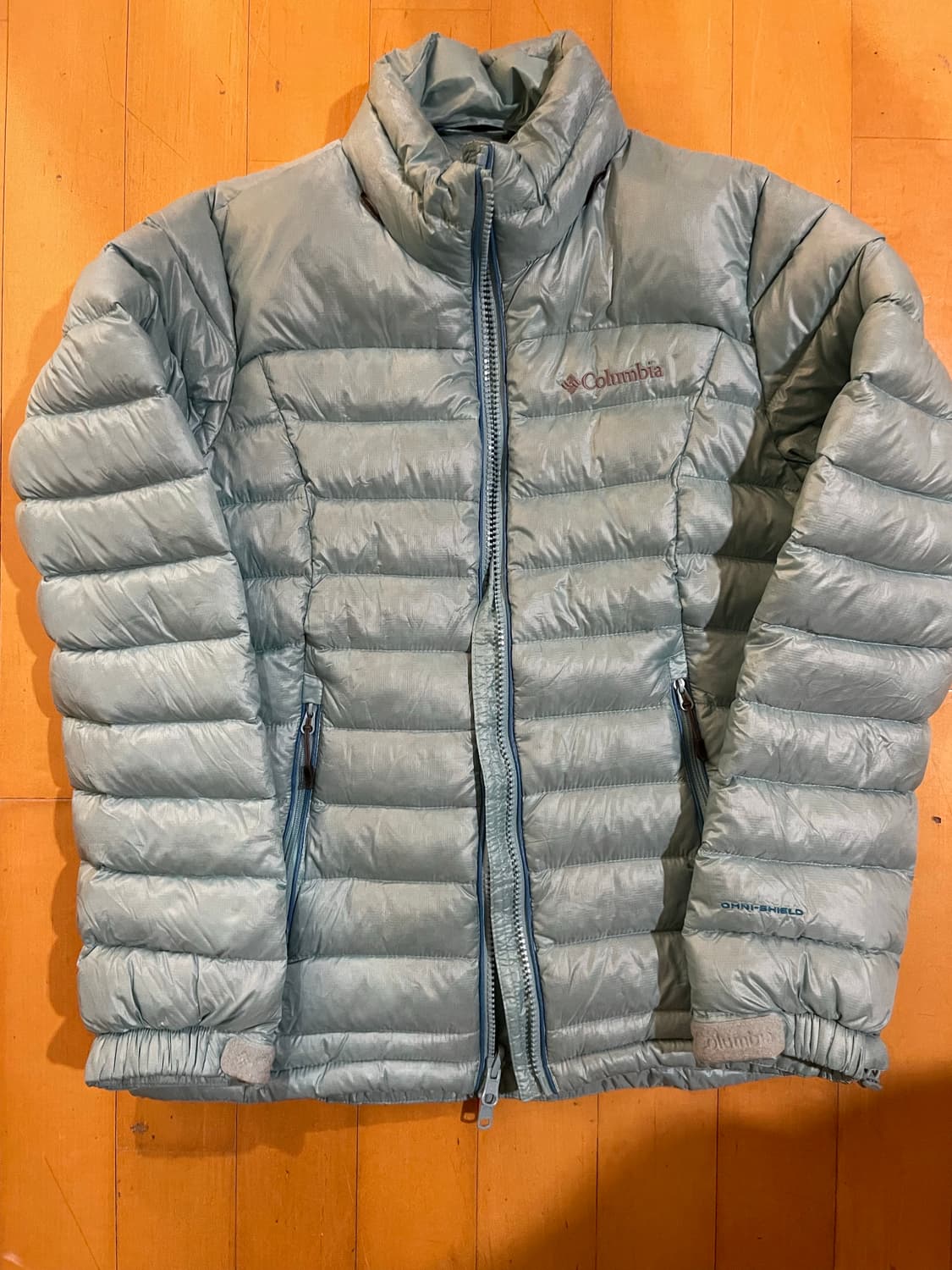 콜롬비아 경량패딩 하늘색 스카이블루 구스다운 상품이미지1