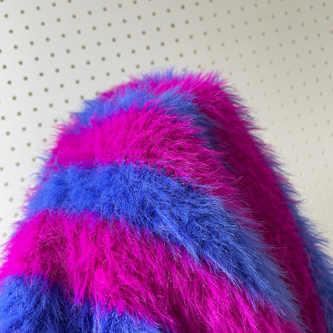 [xs] 앤더슨벨 스트라이프 헤어리 모헤어 브이넥 니트 핑크 상품이미지8