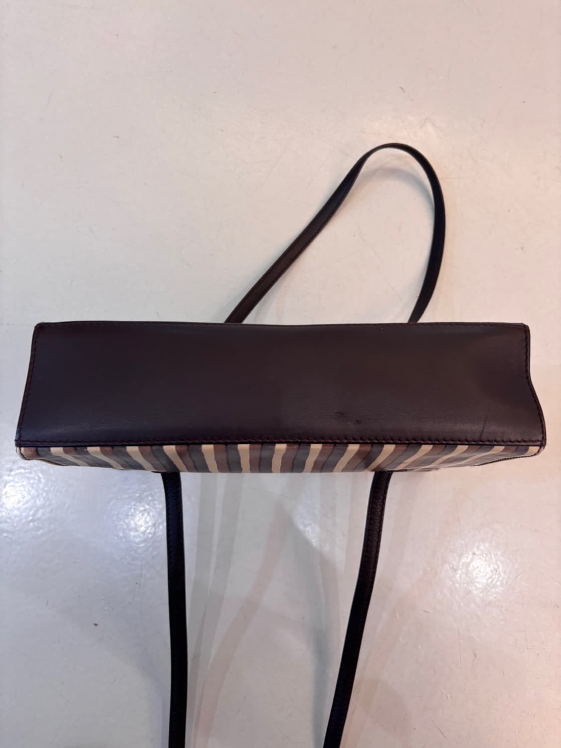 Vintage Victorio&Locchino Leather Bag 상품이미지3