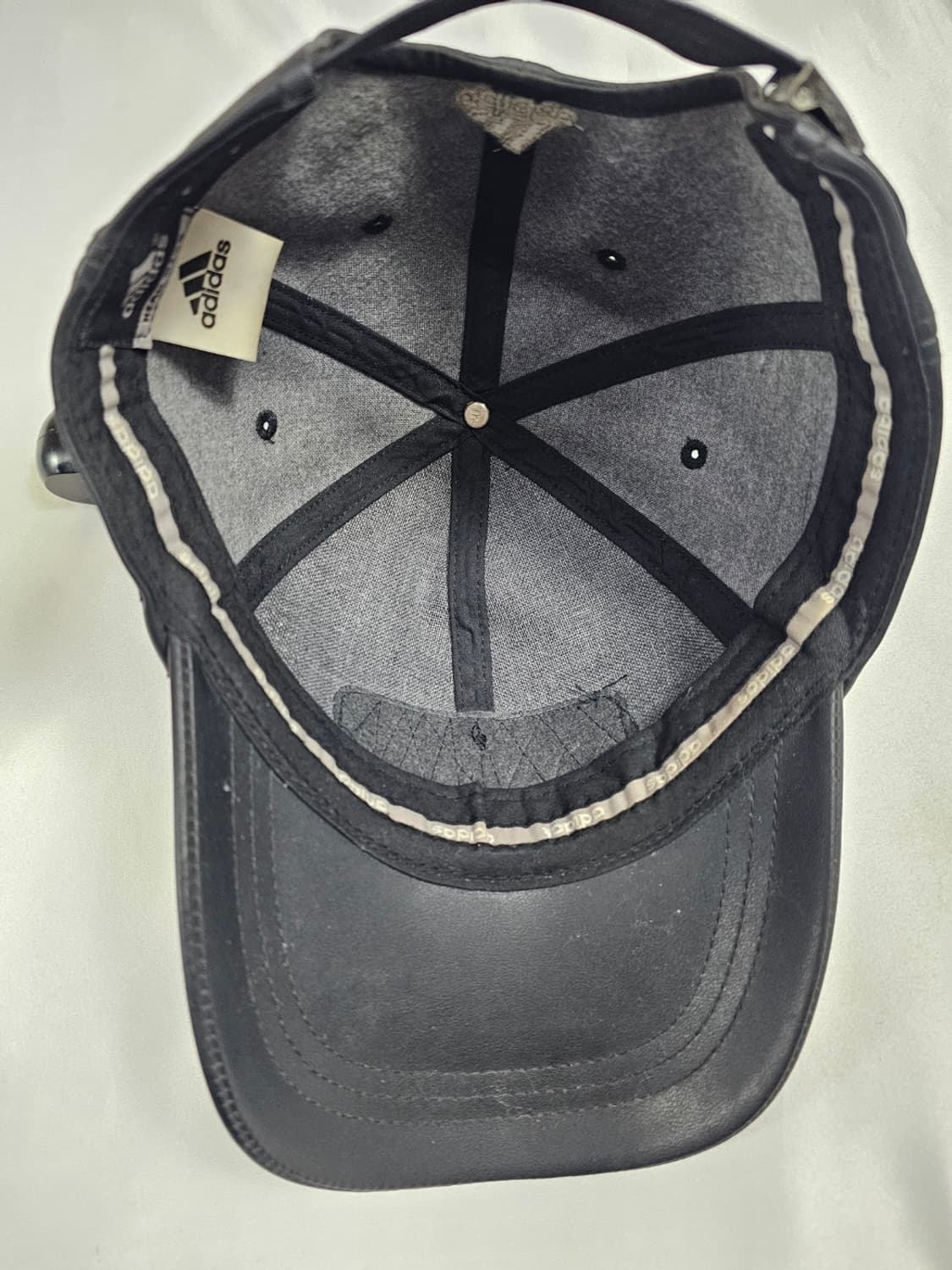 아디다스비건레더볼캡 상품이미지4