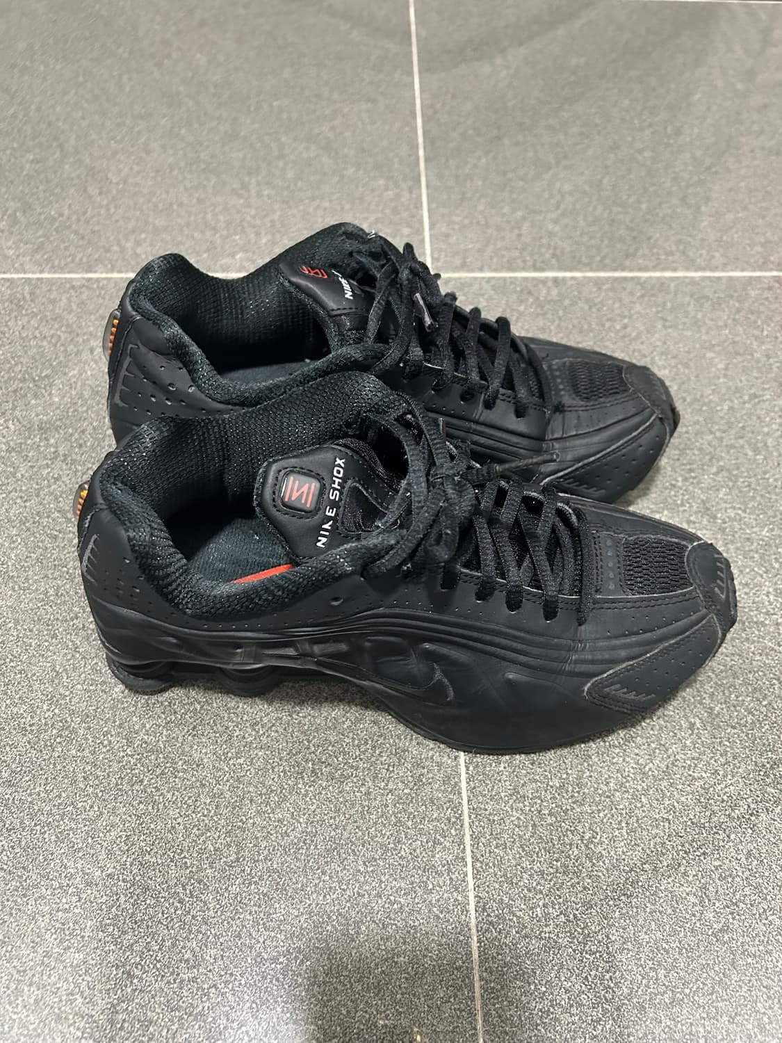 (W) 나이키 샥스 R4 블랙 235 상품이미지3