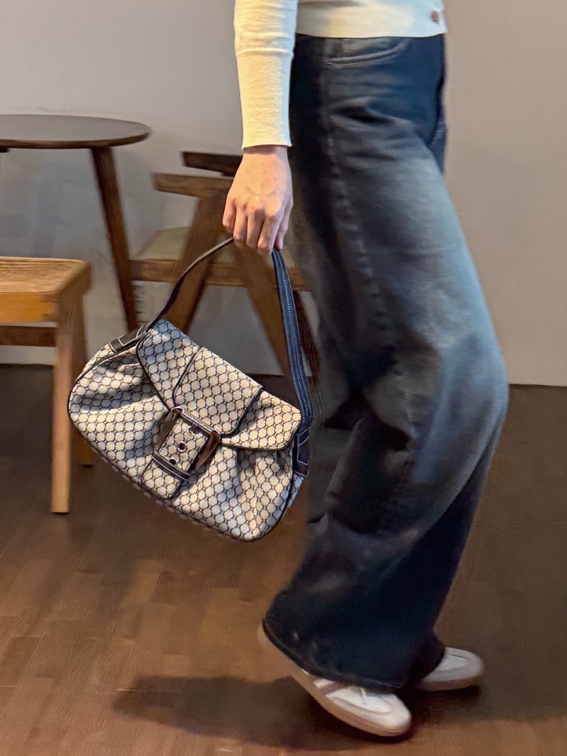 셀린느 마카담 숄더백 상품이미지3